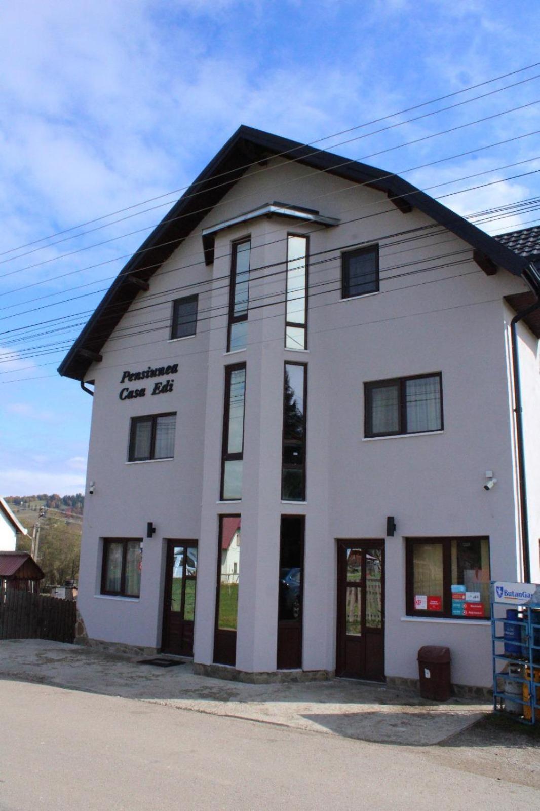 Hotel Casa Edi Poiana Negrii Exteriér fotografie