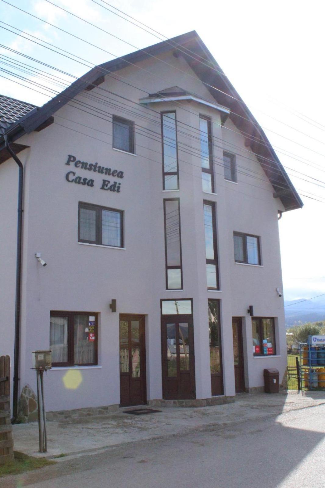 Hotel Casa Edi Poiana Negrii Exteriér fotografie